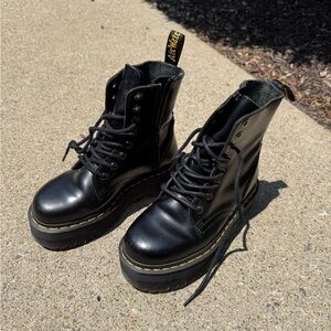 Doc Marten Jadon platform boots